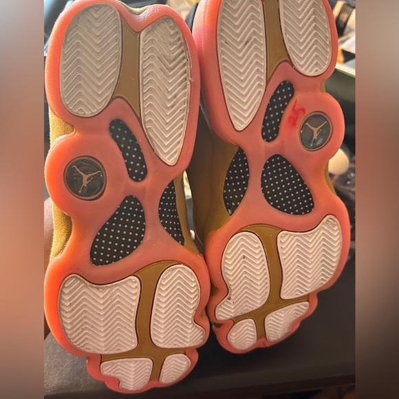 WOMEN’S JORDAN ‘B’ RETRO 2013 SIZE 8 SUEDE - Picture 6 of 16